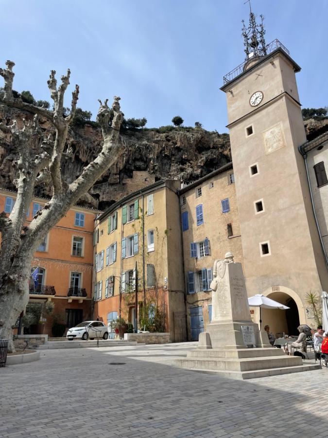 Cosy & Chill Appartements - Au Coeur Du Village De Cotignac, En Provence Eksteriør bilde